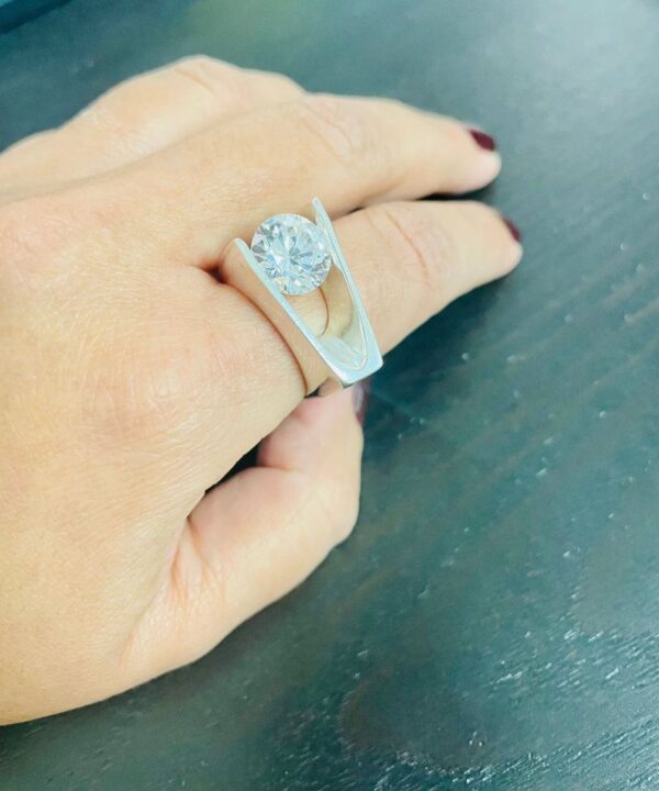 Trendy 925 Sterling Silver ring sets with 3.00 Carats Zsophia Diamond